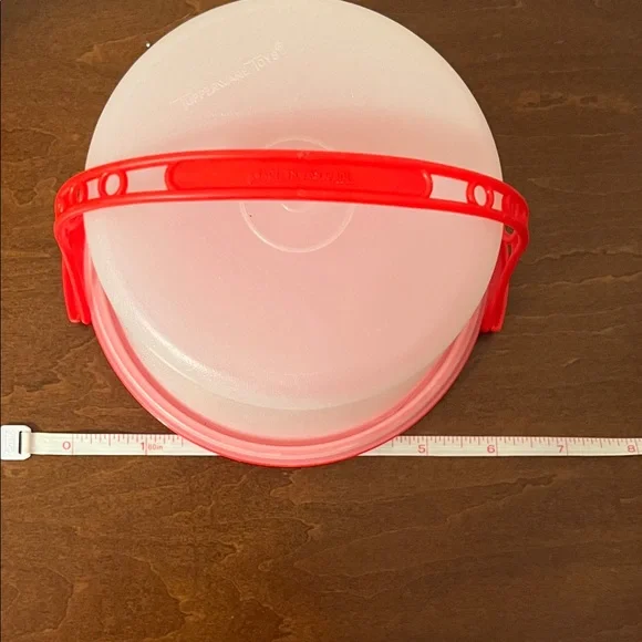 Red Tupperware Storage Containers - Picture 6 of 8